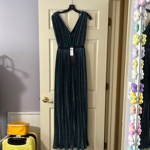 BCBG MAXAZRIA DRESS XXS PERFECT CONDITION NEVER WORN